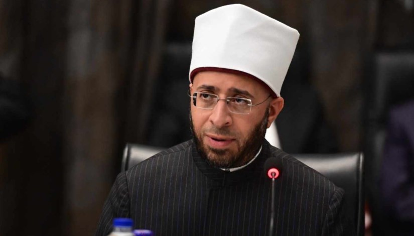 وزير الأوقاف يفتح باب حركة التنقلات وزير الأوقاف يفتح باب حركة التنقلات