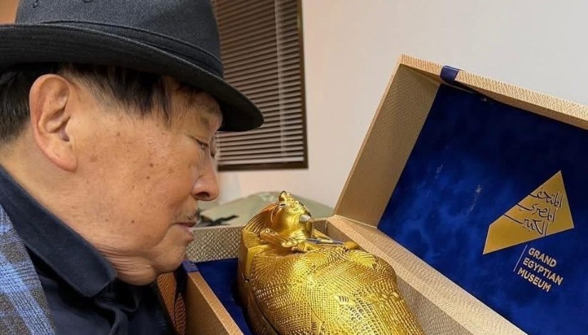 البروفيسور ساكوجي يوشيمورا يتلقى دعوة حفل المتحف المصري الكبير البروفيسور ساكوجي يوشيمورا يتلقى دعوة حفل المتحف المصري الكبير