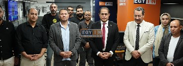 سليمان وهدان خلال زيارته موقع إيجي إن