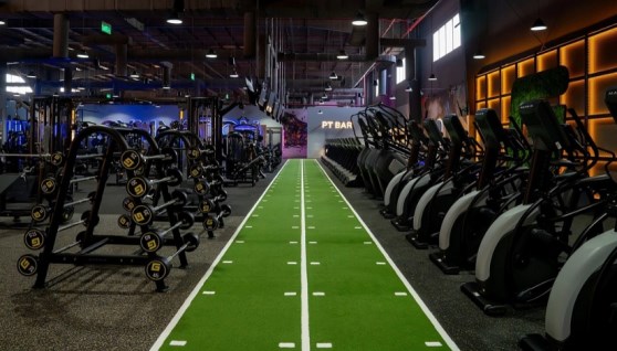 الصالات الرياضية