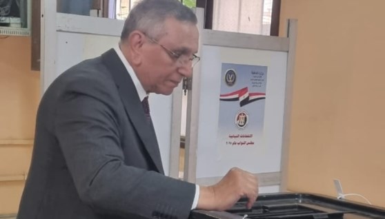  الدكتور عبدا لسند يمامة يدلي بصوته في انتخابات مجلس النواب