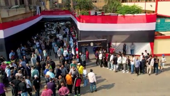 إقبال كثيف على اللجات الانتخابية بالجيزة