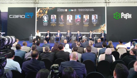 جلسة حوارية في معرض Cairo ICT