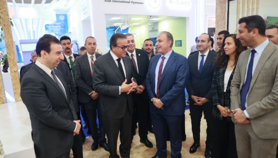 جانب من الزيارة وزير الصحة