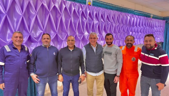 جانب من زيارة رئيس نقابة البترول