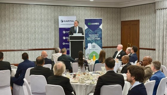 وزير البترول من أستراليا