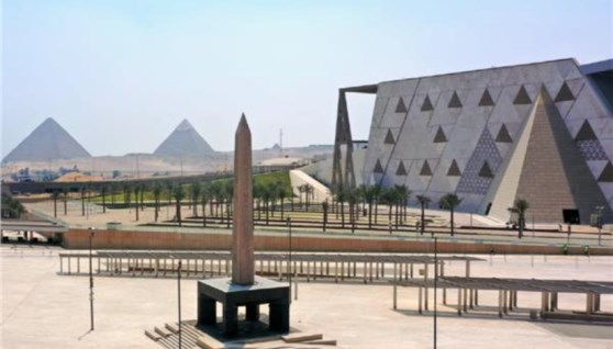 المسلة المعلقة 