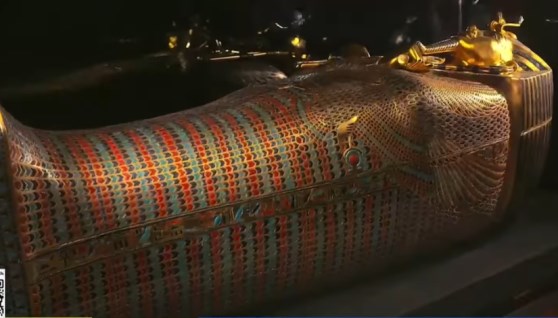 تابوت الملك توت عنخ آمون