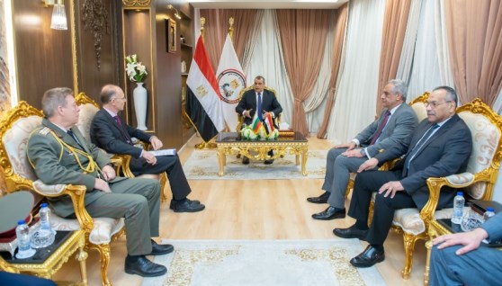 وزير الإنتاج الحربي