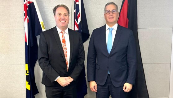 المهندس كريم بدوي وزير البترول خلال اللقاء 