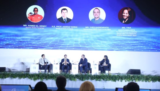 الدكتور أشرف صبحي وزير الشباب والرياضة خلال فعاليات المؤتمر العالمي للسكان والصحة والتنمية