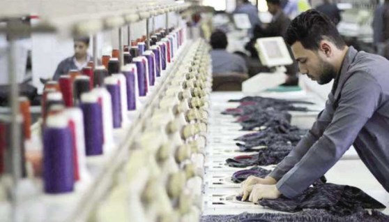 صناعة الملابس- أرشيفية 