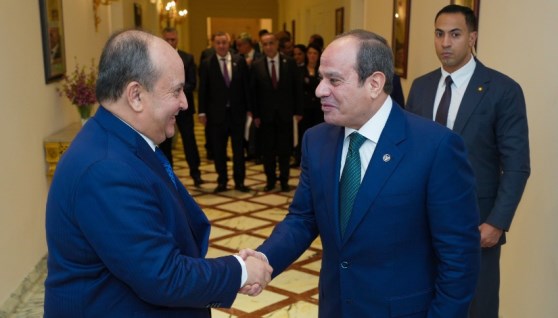 الرئيس السيسي يستقبل الوزير الأول للجمهورية الجزائرية الديمقراطية