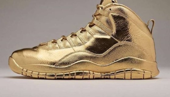 حذاء من الذهب