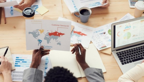  سوق الأعمال