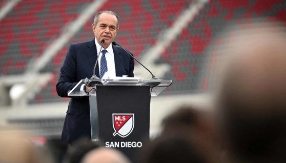 رجل الأعمال المصري محمد منصور