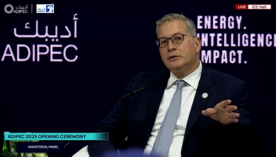 وزير البترول خلال فعاليات معرض ومؤتمر "أديبك 2025"
