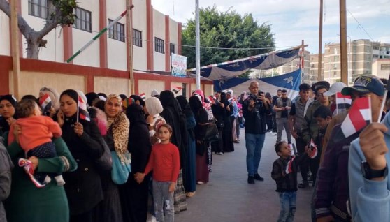 اقبال المواطنين علي لجان بوسعيد 