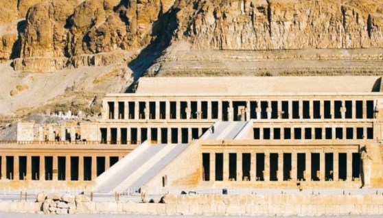 الدير البحري 