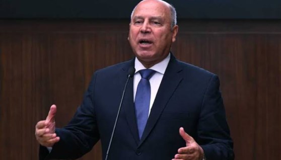 وزير الصناعة