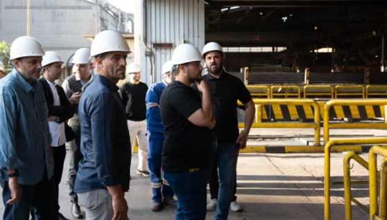 برنامج مصانع الصهر بالتعاون بين الاتحاد العربي للحديد والصلب وحديد عز