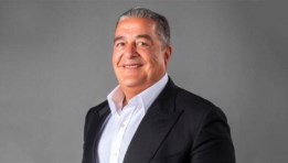 رجل الأعمال ياسين منصور 