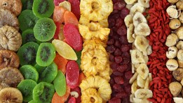 فاكهة مجففة