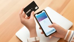 الدفع الإلكتروني