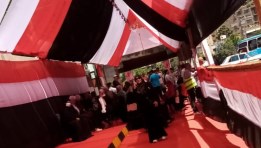 إقبال السيدات على الإدلاء بأصواتهم