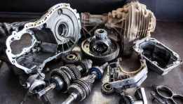 قطع غيار سيارات