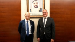 وزير البترول خلال لقائه الرئيس التنفيذي لشركة إيني الإيطالية