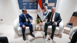 جانب من لقاءات وزير البترول 