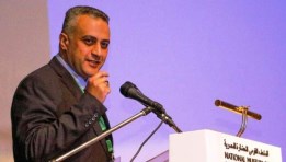 أ.د./ أيمن وزيري رئيس اتحاد الأثريين المصريين وأستاذ ورئيس قسم الآثار المصرية القدمة بكلية الآثار-جامعة الفيوم أ.د./ أيمن وزيري رئيس اتحاد الأثريين المصريين وأستاذ ورئيس قسم الآثار المصرية القدمة بكلية الآثار-جامعة الفيوم