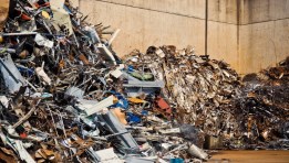  صناعة المواد القابلة للتدوير