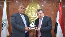 أيمن العشري رئيس غرفة القاهرة التجارية وسفير أرمينيا 