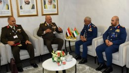 رئيس أركان حرب القوات المسلحة وبعض من القادة العسكرية الإمارتية 