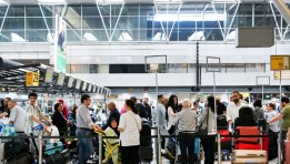 مطار أيندهوفن