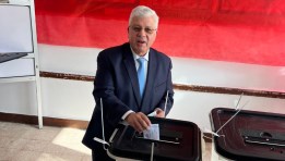  وزير التعليم العالي الدكتور أيمن عاشور يدلي بصوته في انتخابات النواب
