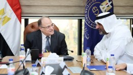 الدكتور علي الغمراوي خلال اجتماعه مع وفد شركة سبيماكو الدوائية