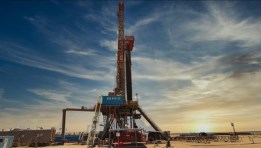 حفار بترول- أرشيفية