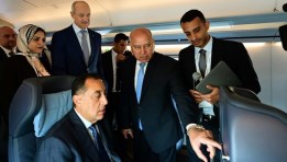 الدكتور مصطفى مدبولي، رئيس مجلس الوزراء و الفريق مهندس كامل الوزير، نائب رئيس مجلس الوزراء للتنمية الصناعية