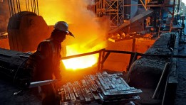 أحد المصانع المصرية