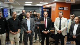 سليمان وهدان خلال زيارته موقع إيجي إن