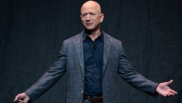 جيف بيزوس مؤسس شركة أمازون
