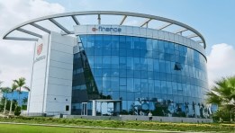 مجموعة إي فاينانس