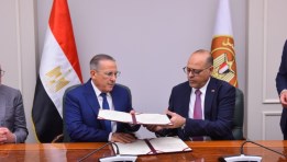 وزير العمل مع رئيس الاتحاد المصري للغرف السياحية