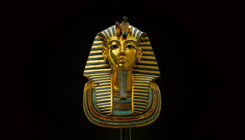 الملك الذهبي توت عنخ آمون الملك الذهبي توت عنخ آمون