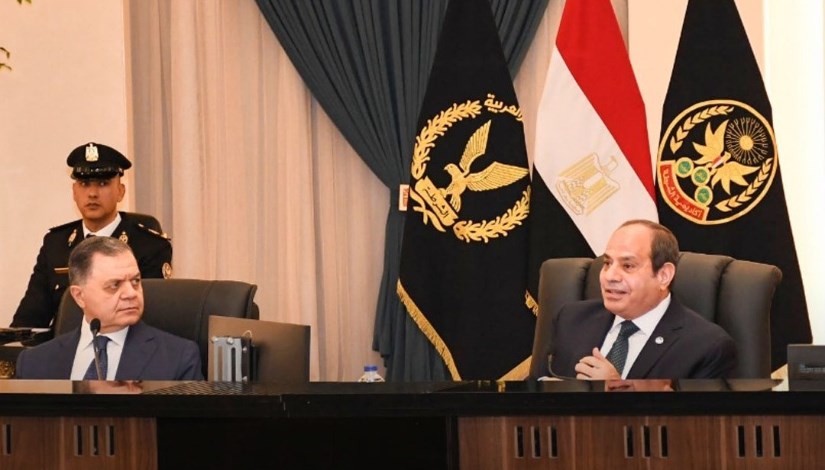الرئيس السيسي خلال زيارة كلية الشرطة