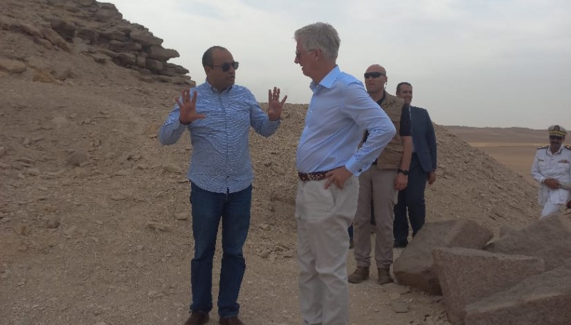 ملك بلجيكا يزور سقارة