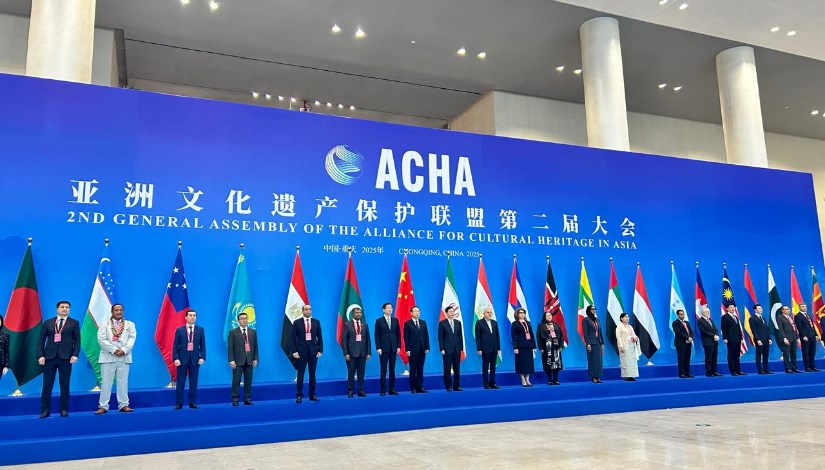 جانب من توقيع الاتفاقية بين الأعلى للآثار والإدارة الوطنية للتراث الثقافي بالصين